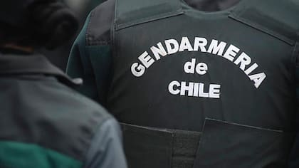 Pillan a funcionaria de Gendarmería que se embolsó más de 5.000 vales de colación: revelaron descarada maniobra