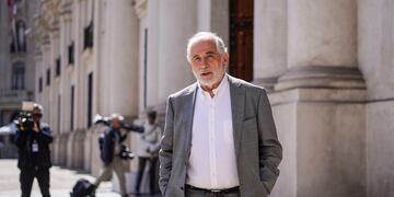 CARLOS MONTES, MINISTRO DE VIVIENDA Y URBANISMO