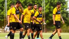 “Este club no puede continuar”: el lamentable presente de Fernández Vial tras ultimátum de jugadores