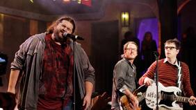 De Weezer a Netflix: la ruta musical de Jorge “Hurley” García, el chileno de Lost