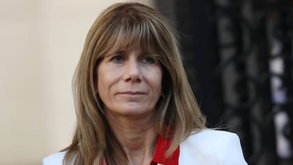 Hasta $100 por litro: ministra Rincón adelanta disminución en el precio de las bencinas