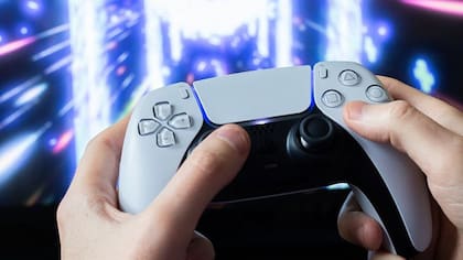 Dos populares videojuegos llegarán a los suscriptores de PlayStation Plus este mes