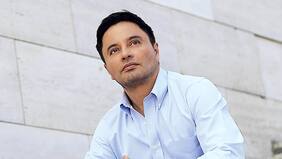 ¡Al ritmo de Dua Lipa!: alcalde Rodolfo Carter sacó su lado musical en una nueva versión de “Taxi Libre” de CHV Noticias