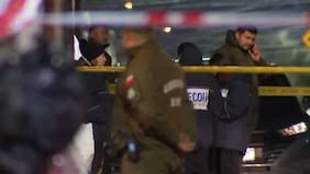 Intentan atropellar a personal de Carabineros durante fiscalización en Quinta Normal: chofer fue baleado en la cabeza