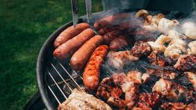 ¿Prohibir los asados en días de calor extremo?: Esta es la propuesta del Ministro de Agricultura