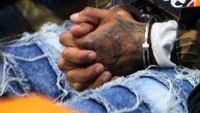 Dolor extremo de sujeto que golpeó a polola frente a su hija y vecinos en Quilicura: recibió balazo en los genitales