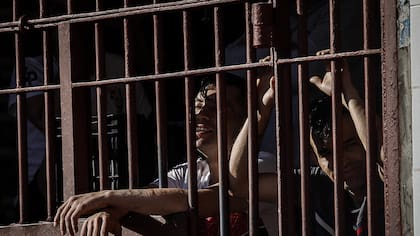 Reportan muerte de un reo al interior de cárcel de Arica: fue agredido en una riña