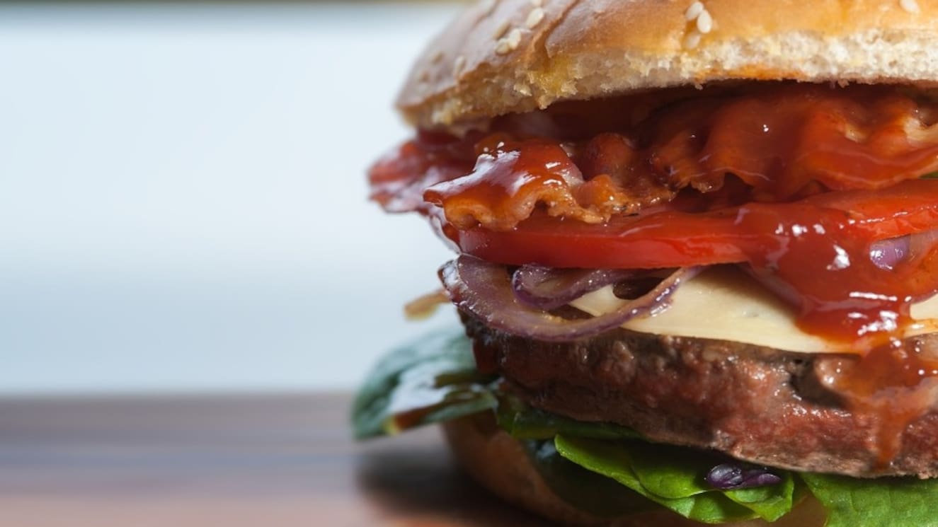 Conocida cadena de comida rápida dejará de operar: heladería también será afectada