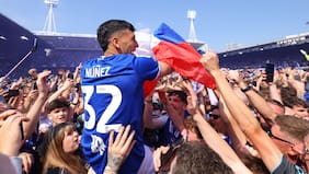 Marcelino Núñez fue destacado por los hincha del Ipswich Town tras ascender a la Premier