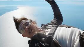 Tom Cruise definitivamente está loco: se lanzó al vacío otra vez para promocionar sus películas