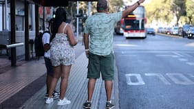 Plan piloto antievasión debutará en buses RED: agentes vigilarán puertas para exigir el pago del pasaje