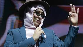 Lo hizo de nuevo: Bad Bunny se robó la película con particular look