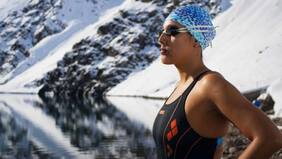 Bárbara Hernández hace historia: se mete en el libro de los récord Guinness tras hazaña en gélidas aguas