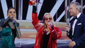 "Perdónanos Lucho Jara...": el leseo en Twitter a Martín Cárcamo y María Luisa Godoy por su inglés en diálogo con Christina Aguilera