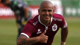 Humberto Suazo fue confirmado como nuevo jugador de la filial del Monterrey