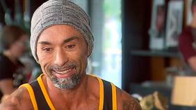 Derramó 20 schops en el piso del Liguria y luego orinó encima: el escándalo de Chino Ríos que nunca se contó, según "Huevo" Fuenzalida