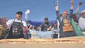 Récord Guinness para Chiloé: Quellón pasó a la historia por preparar el sándwich de choritos más largo del mundo