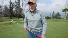 “Adoro a mis tres ex mujeres... Las adoro”: Fernando Paulsen se confiesa jugando golf