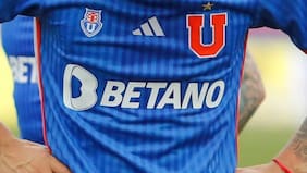 La U pierde millonario contrato con Betano y enfrenta problema con Adidas por camisetas de 2027