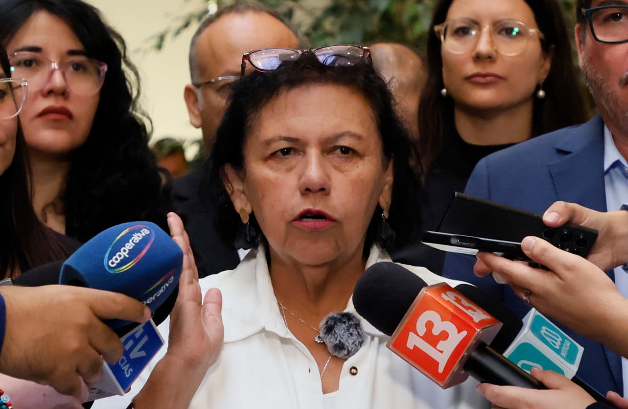 Asaltan a diputada Lorena Pizarro y su jefa de gabinete en Macul — image 6