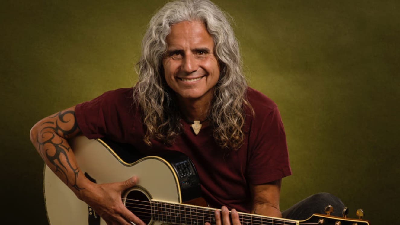 “Olvídame Tú”: escucha aquí lo nuevo de Pablo Herrera