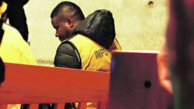 Formalizan a Givens por asociación ilícita