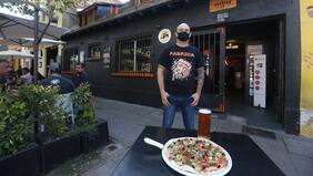A pura pizza, La Fábrica le da cara al bicharraco
