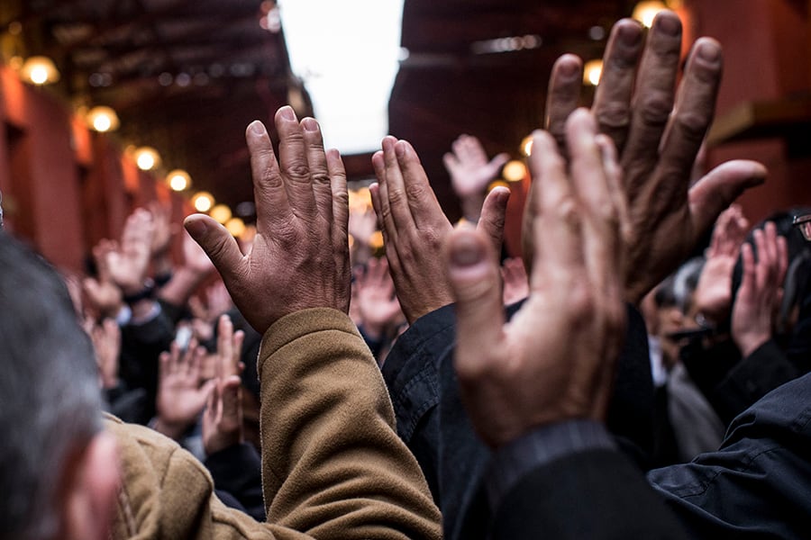 ¡Un gozo en el alma y en el bolsillo! Cultos religiosos recibirían millonarios montos del MINVU