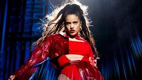 “No sabe cantar”: Rosalía se hace pasar por reportera y le pregunta a transeúntes qué opinan de su música