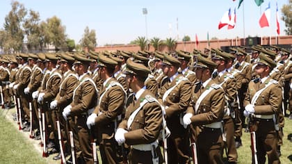 Escuela de Especialidades: más de 350 funcionarios terminaron cursos de especialización en Carabineros