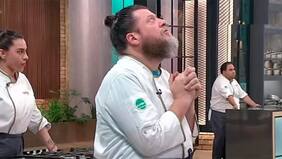 "Tremendamente desagradable Rodrigo Salinas", "actitud displicente", "¿para qué lo llevan?", opinan sobre actuar del humorista en Top Chef