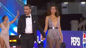 “Me empujó y me pisó”: influencer acusó grosero gesto de Carmen Zabala durante la Gala de Viña