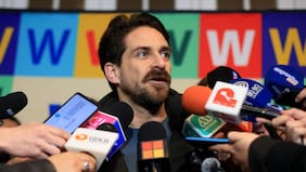 “Cuenta con el Frente Amplio”: Gonzalo Winter felicitó a Jeannette Jara por su triunfo