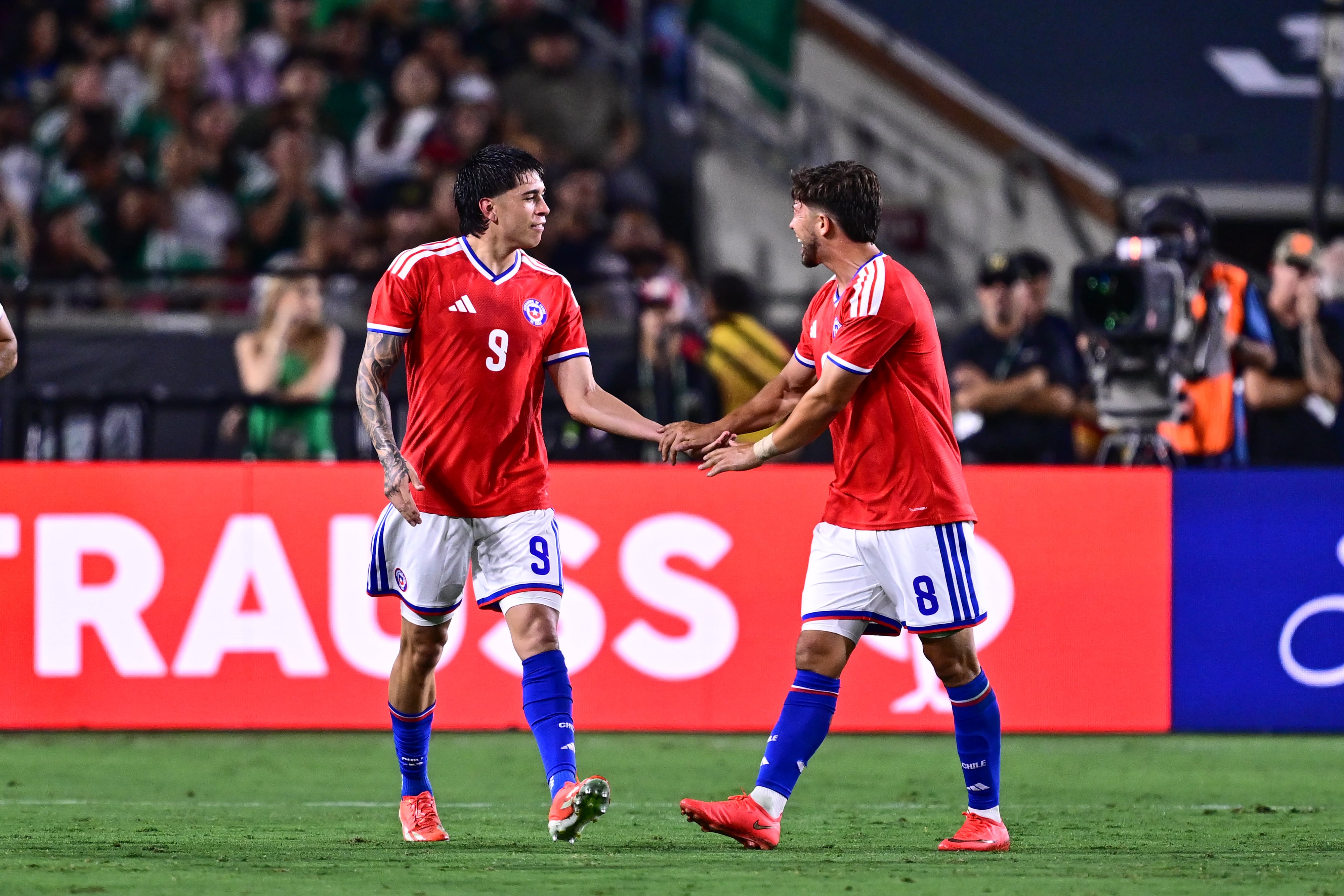 Triunfo de La Roja ante México hizo explotar el rating: Mega triplicó a su competencia
