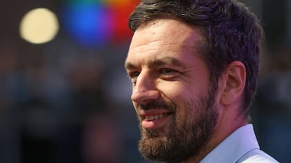 “No quiero cosificarlo, pero no coopera”: Tomás Vodanovic comparte fotos en modo deportivo y deja la grande entre vecinas