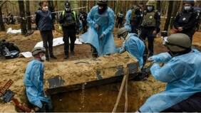 “Rusia debe rendir cuentas”: encuentran fosas con más de 400 cuerpos con indicios de tortura en Ucrania