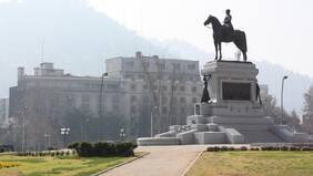 ¿No se mueve?: La polémica por el monumento del General Baquedano