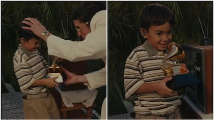 Le entregó su Grammy: ¿Quién es el niño que apareció en el show de Bad Bunny en el Super Bowl?