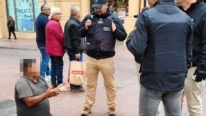 Cochinote: hombre aprovechaba su discapacidad para mirar bajo las faldas de mujeres en Coquimbo