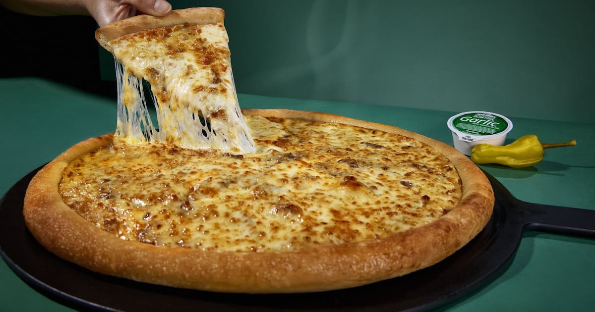 Photo: Lacuarta Duelo lechón: Papa Johns descontinua el uso de su salsa más famosa en Chile