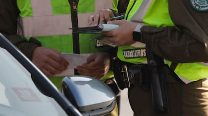Uno iba a 184 km/h: Detienen a ocho sujetos por conducción temeraria en Costanera Norte