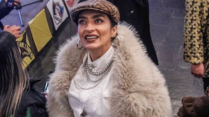 “Vamos a bailar cueca, zapatear de lo lindo. Tú y yo, zapateando (en la Cumbre Guachaca)... Piénsalo, bebé”: Piare con Pé va con todo por la corona de Reina Guachaca