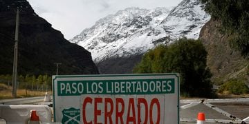 Paso Los Libertadores se mantendrá cerrado por 7 días debido a las condiciones climáticas