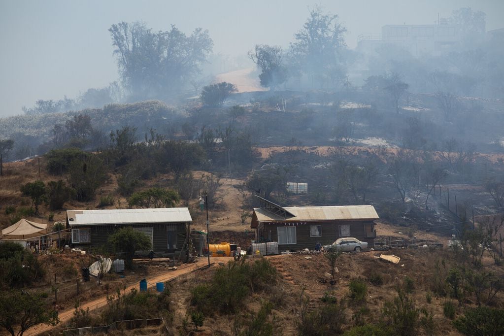 Hallan cadáver al interior de una vivienda afectada por incendios forestales en Limache
