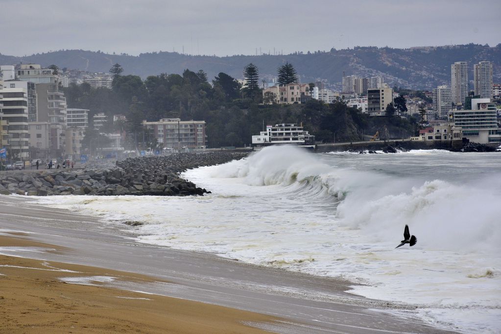 Aviso de marejadas hasta el jueves: zonas afectadas y horarios de mayor oleaje. Foto referencial Raul Goycoolea/Aton Chile.
