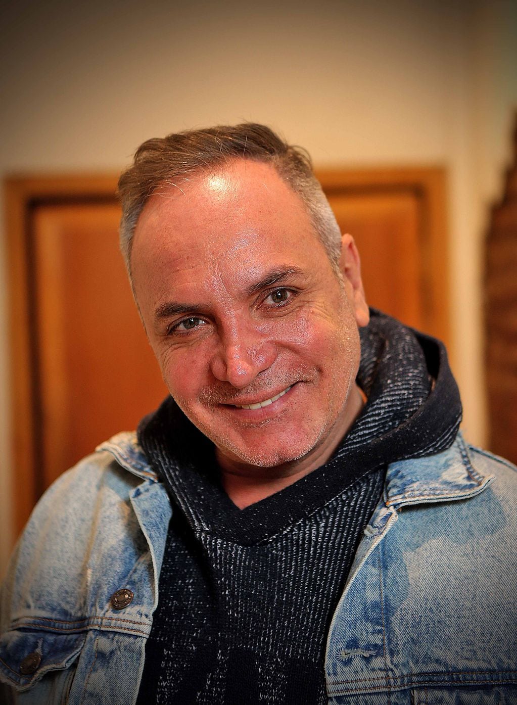 Entrevista a Luis Jara, cantante y animador. Foto: Andrés Pérez, La Cuarta.
