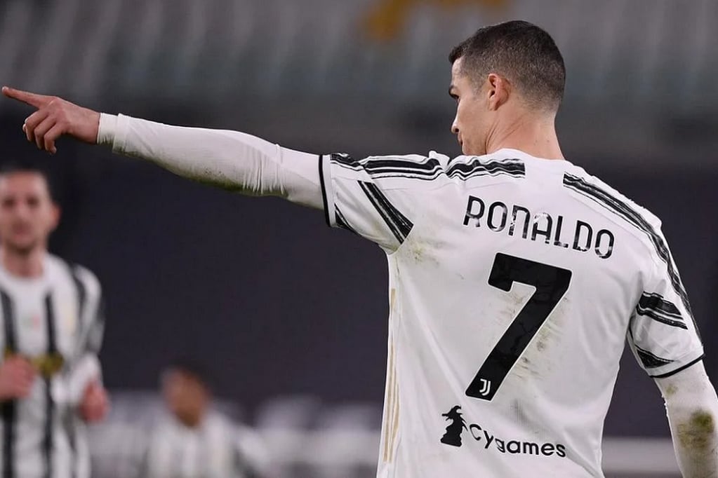 Emular cortar Soberano Con Cristiano Ronaldo a la cabeza Juventus presentó su novedosa tercera  camiseta | Deportes