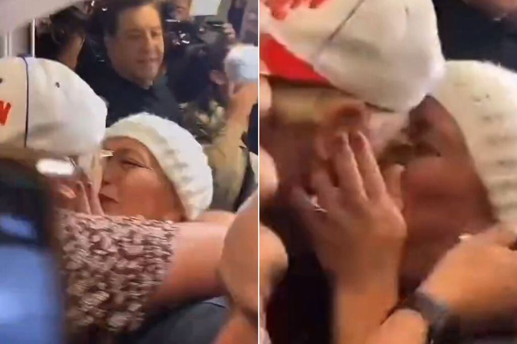 Pincoya y su famoso "beso en la trompa" a un fanático en el aeropuerto.